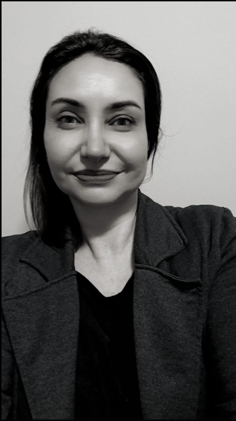 Foto da Dra. Raquel Alexandroni